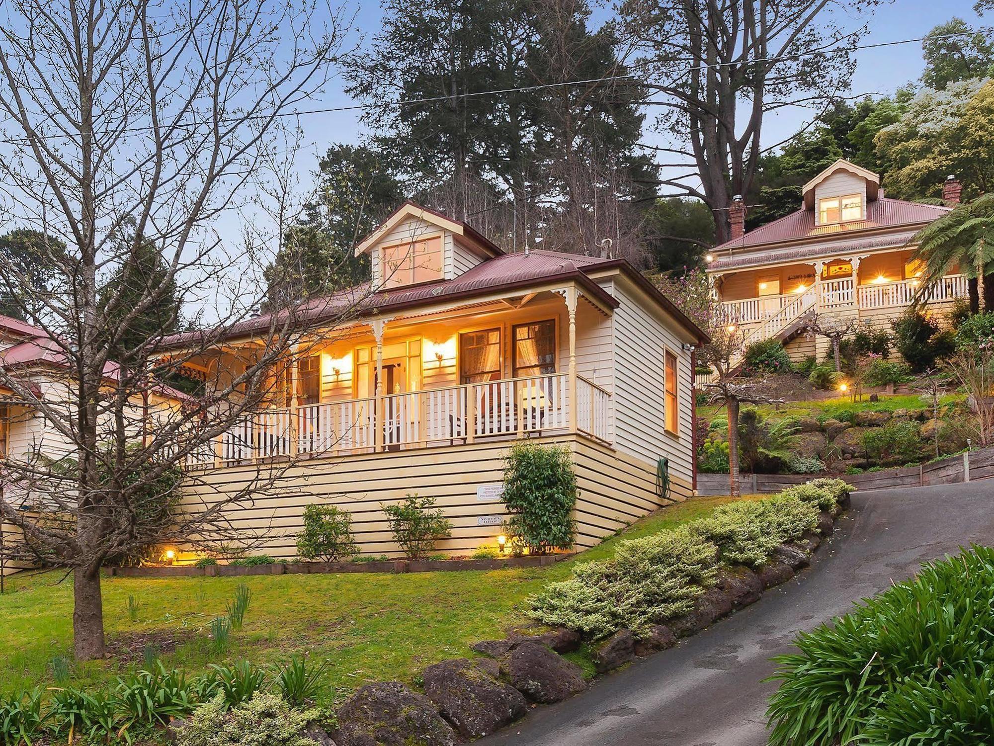 Charnwood Cottages In วอร์เบอร์ตัน ภายนอก รูปภาพ